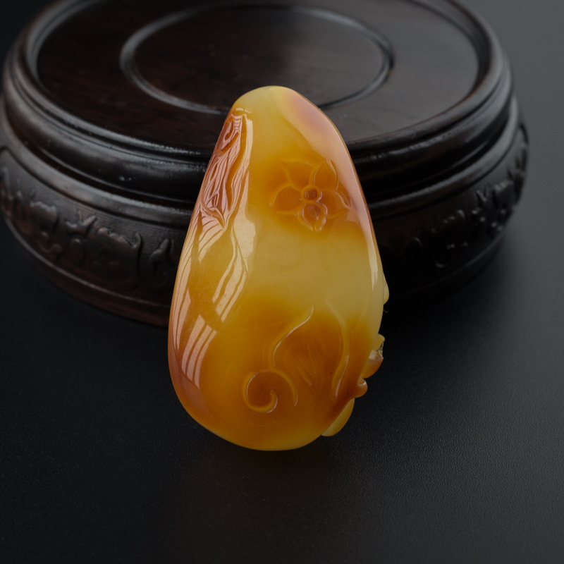 波罗的海满蜜蜜蜡一品清廉吊坠-红掌柜