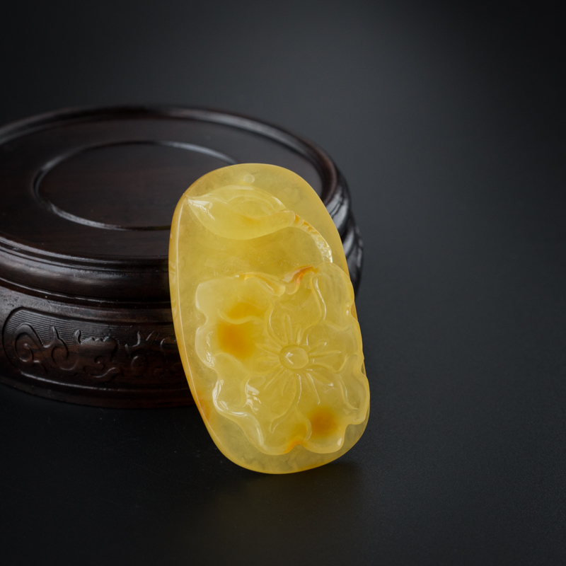 天然鸡油黄蜜蜡一品清廉吊坠-红掌柜