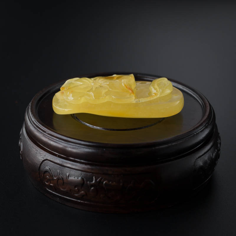 鸡油黄蜜蜡一品清廉吊坠-红掌柜