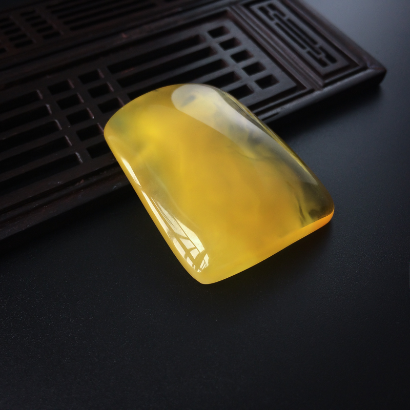 天然金包蜜蜜蜡无事牌吊坠-红掌柜