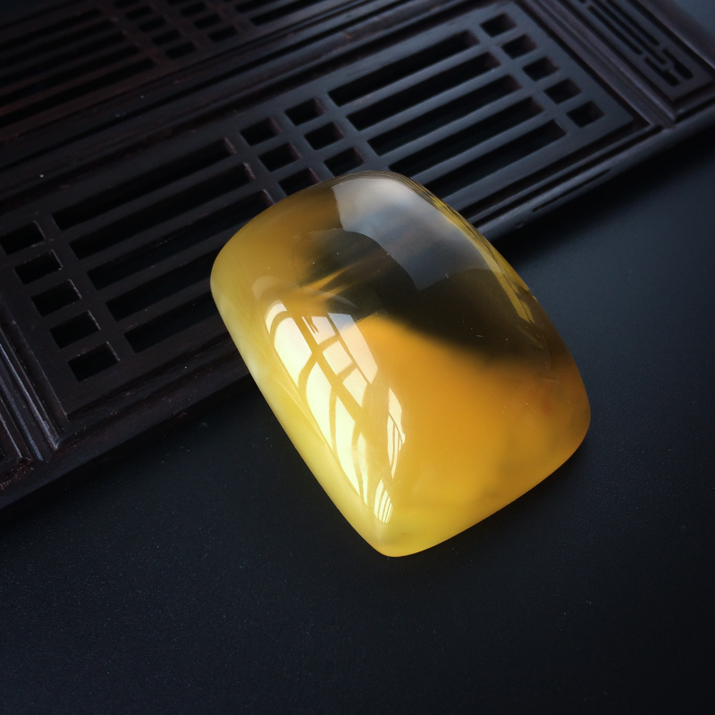 天然金包蜜蜜蜡无事牌吊坠-红掌柜