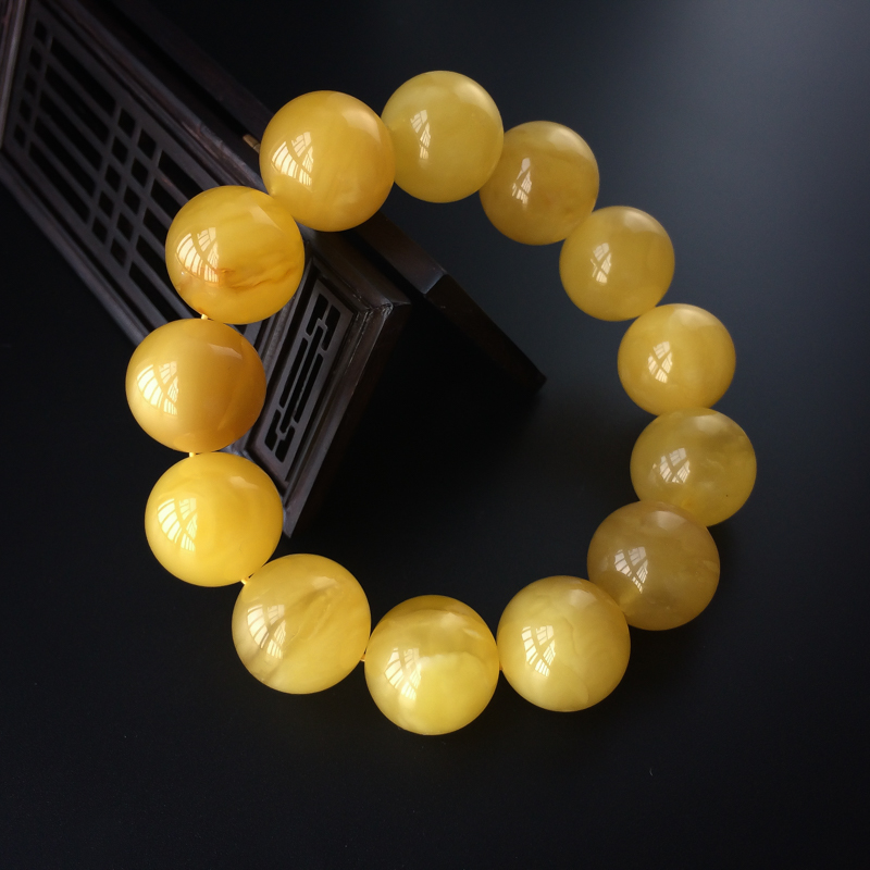 18.5mm天然鸡油红蜜蜡手串-红掌柜