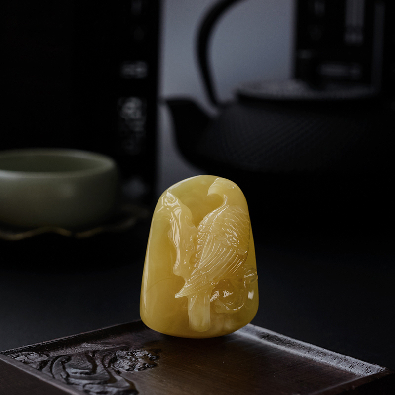 波罗的海天然满蜜柠檬黄蜜蜡鹰吊坠 - 红掌柜