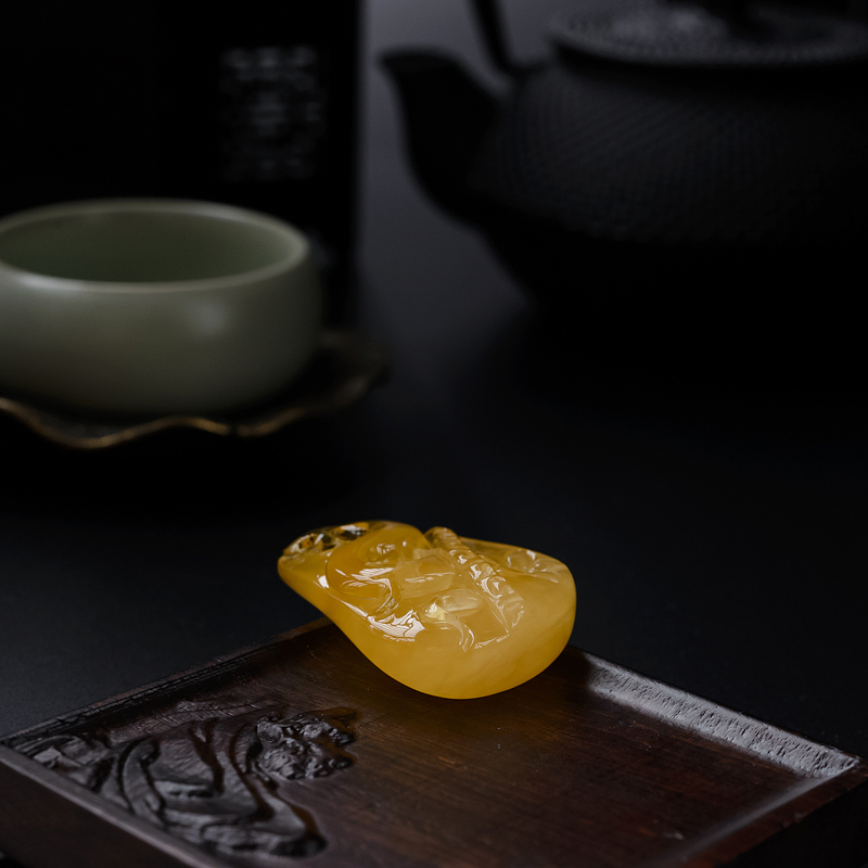 波罗的海蜜蜡古龙吊坠 - 红掌柜