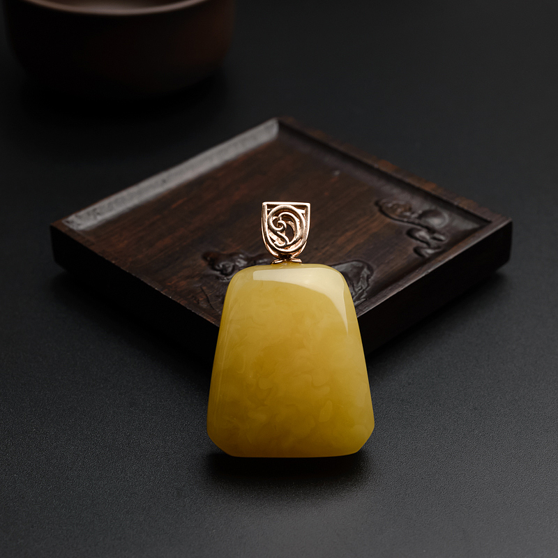波罗的海天然18K金镶满蜜鸡油黄蜜蜡吊坠 - 红掌柜
