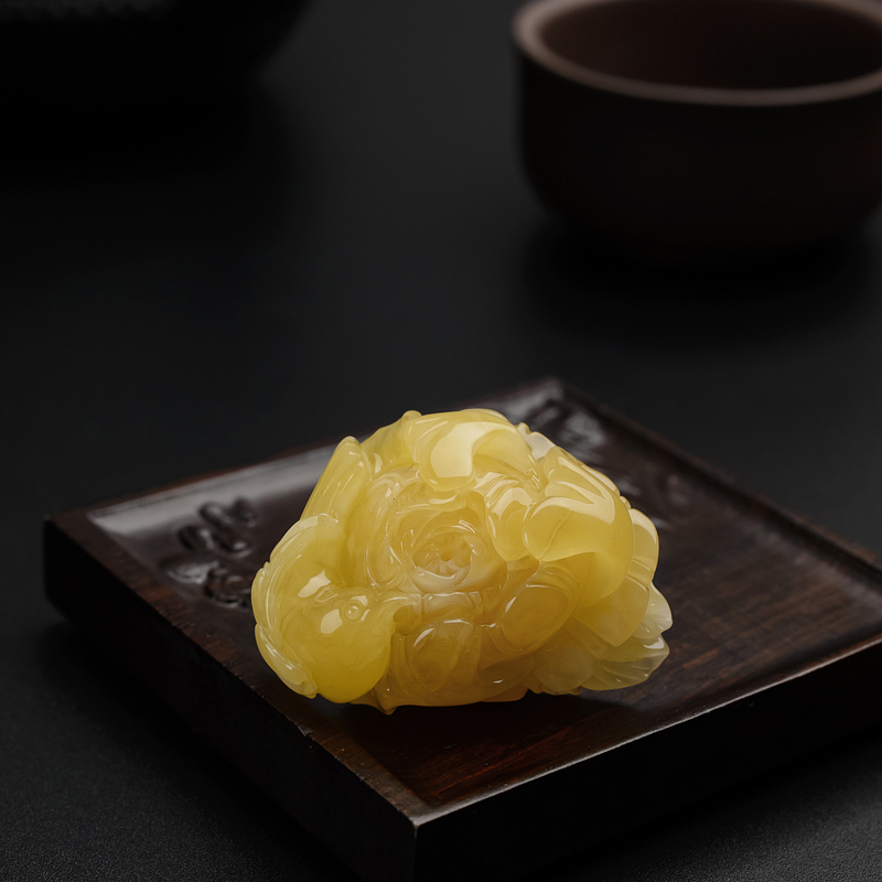 天然满蜜鸡油黄蜜蜡牡丹花吊坠-红掌柜