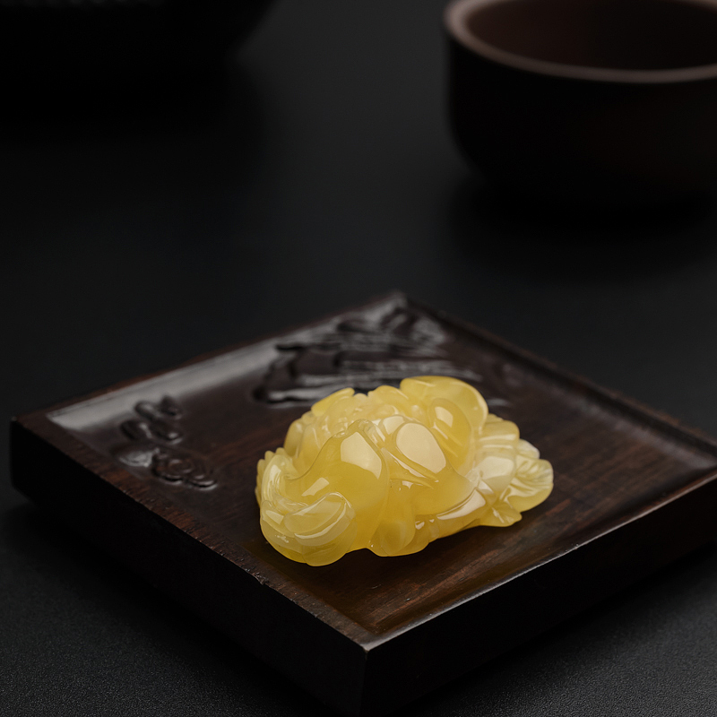 鸡油黄蜜蜡牡丹花吊坠-红掌柜