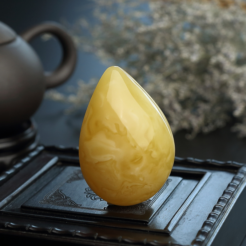 波罗的海鸡油黄蜜蜡随形吊坠-红掌柜