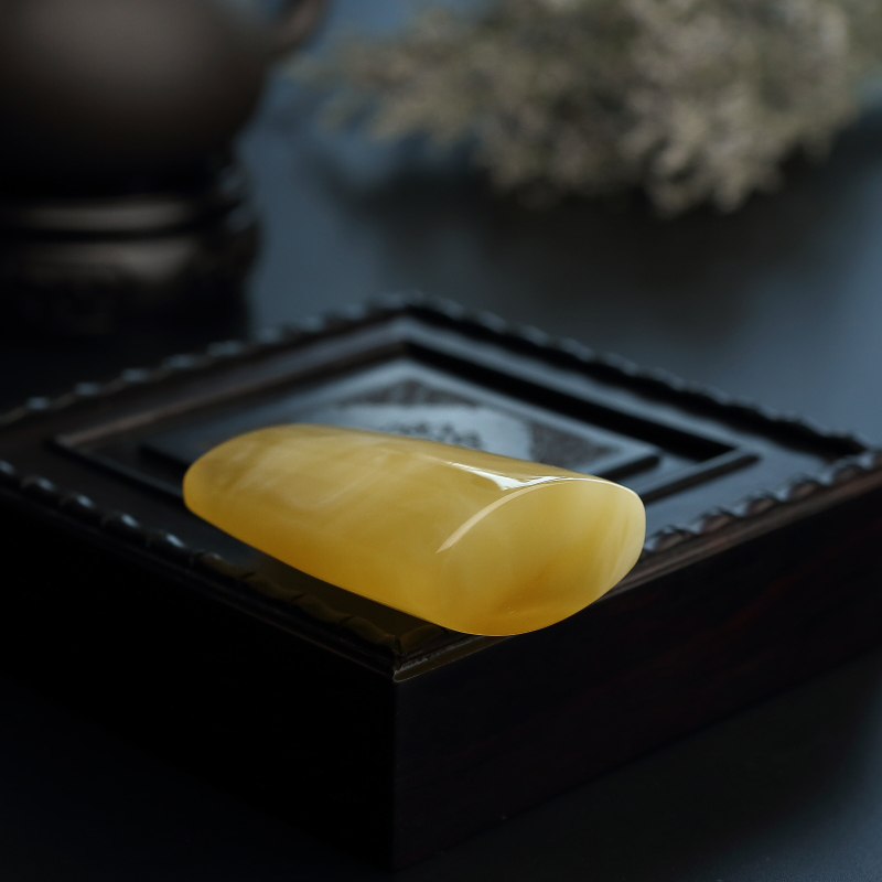 鸡油黄蜜蜡吊坠-红掌柜