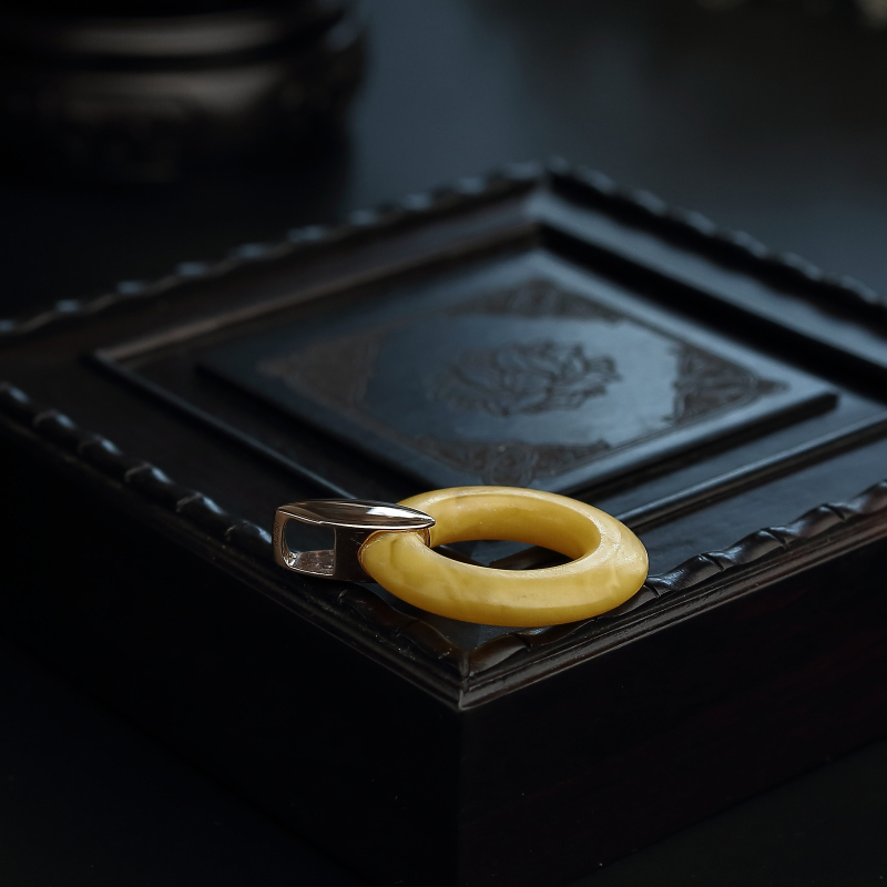 天然鸡油黄老蜜蜡吊坠-红掌柜