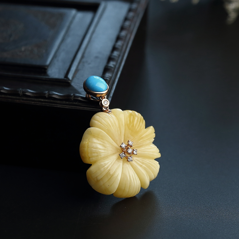 柠檬黄蜜蜡花吊坠-红掌柜