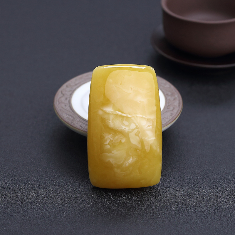 波罗的海天然满蜜黄白蜜无事牌吊坠 - 红掌柜