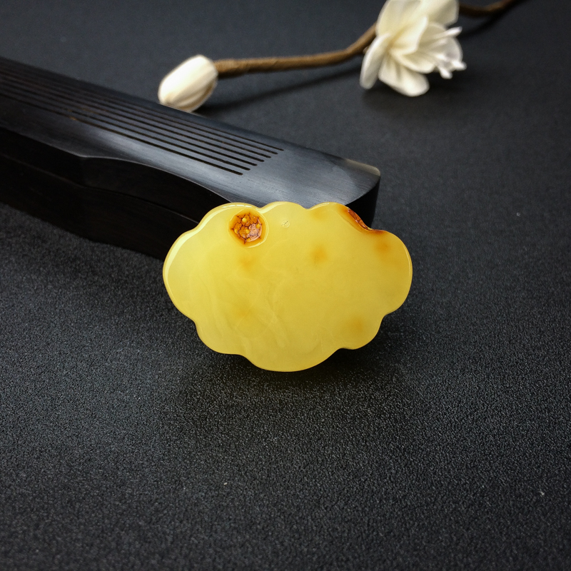 波罗的海天然蜜蜡如意锁吊坠-红掌柜