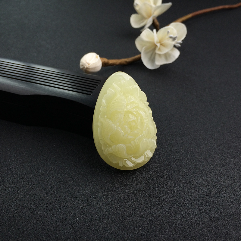 天然浅黄蜜蜡牡丹花吊坠 - 红掌柜