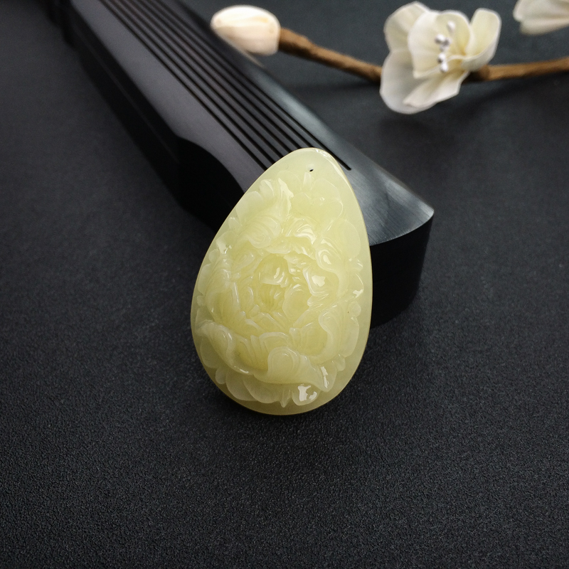 浅黄蜜蜡牡丹花吊坠 - 红掌柜