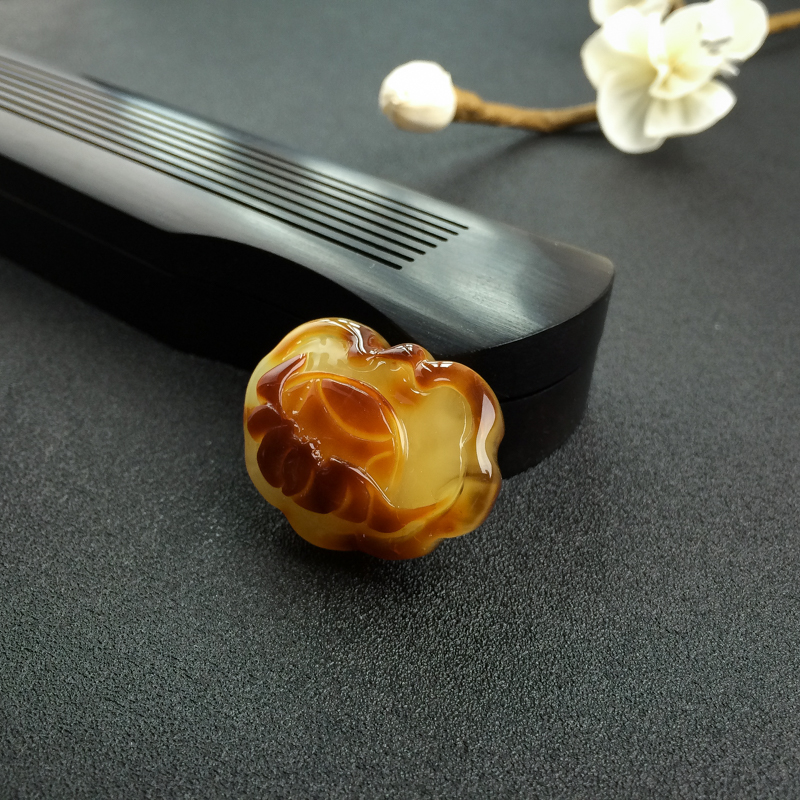 波罗的海带皮俏色蜜蜡福在眼前吊坠-红掌柜