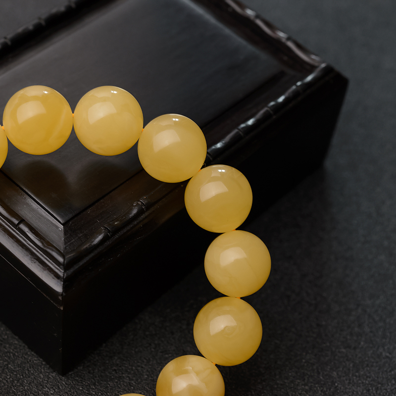 波罗的海13.5mm白花蜜手串 - 红掌柜