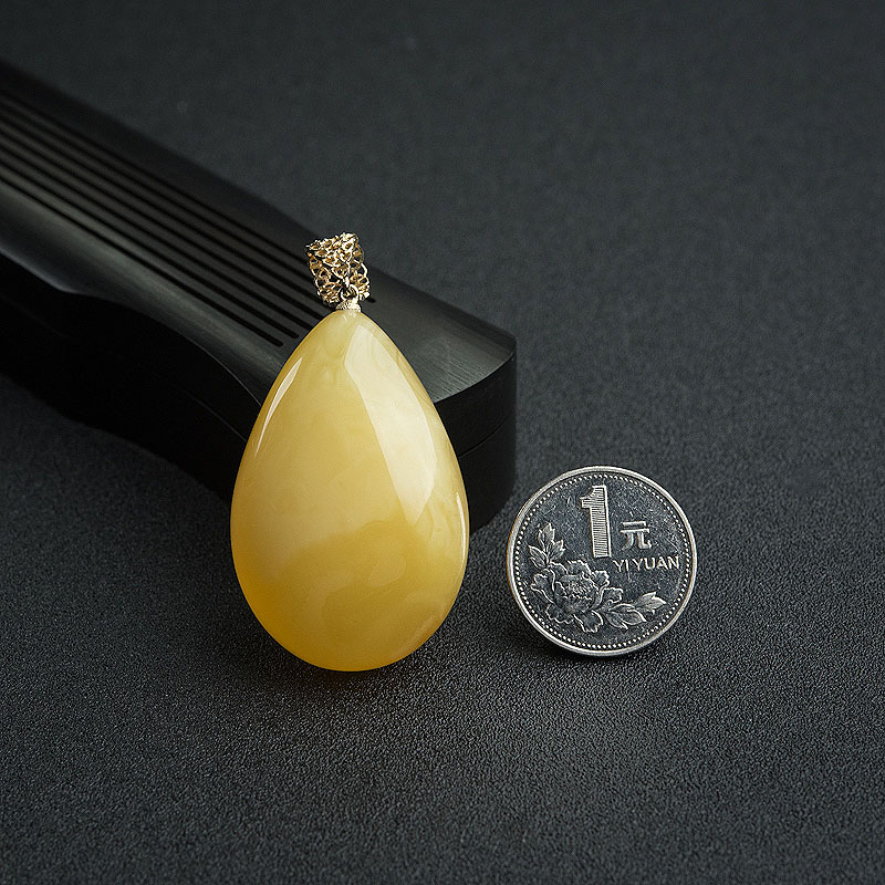 天然鸡油黄蜜蜡吊坠 - 红掌柜