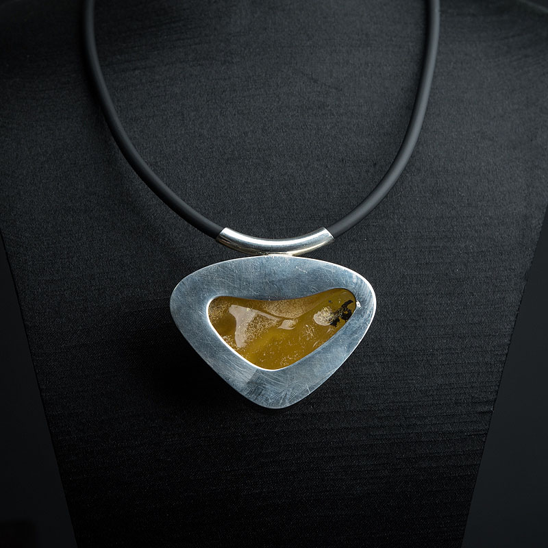 波罗的海带皮白花蜜蜡项链 - 红掌柜