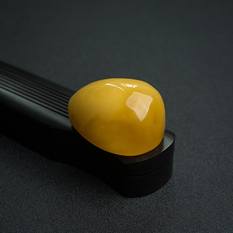 波罗的海蜜蜡随形吊坠-红掌柜