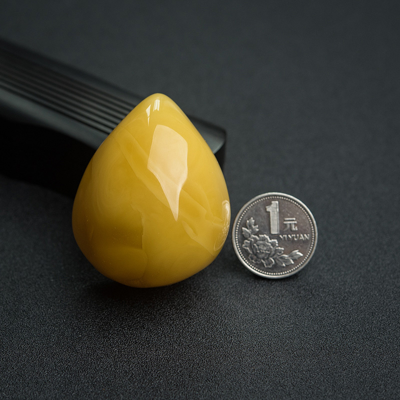 波罗的海天然蜜蜡随形吊坠-红掌柜