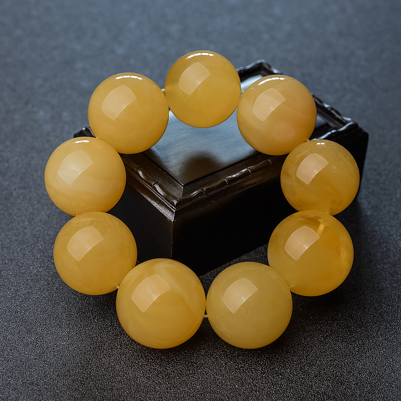 28mm白花蜜手串-红掌柜