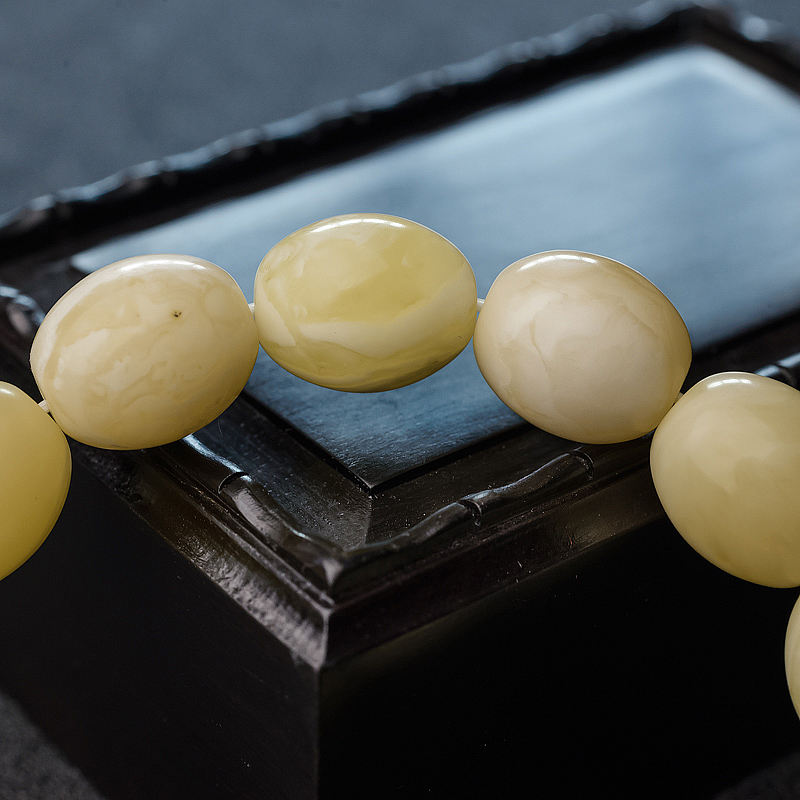 白花蜜蜜蜡米珠手串-红掌柜