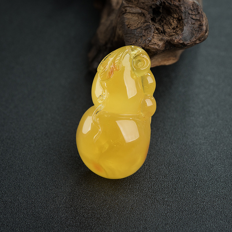 鸡油黄蜜蜡吊坠-红掌柜