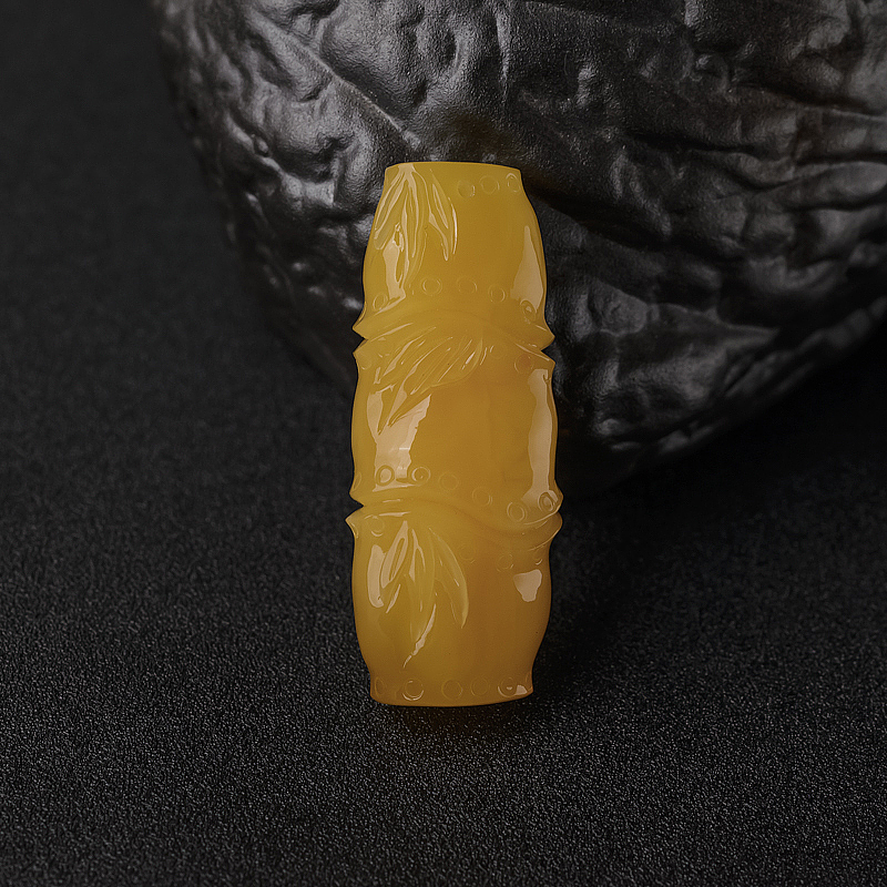 鸡油黄蜜蜡节节高升吊坠-红掌柜