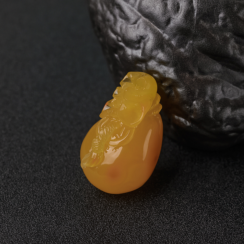 蜜蜡钱袋吊坠-红掌柜