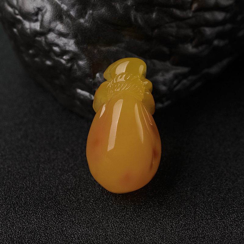 天然蜜蜡钱袋吊坠-红掌柜