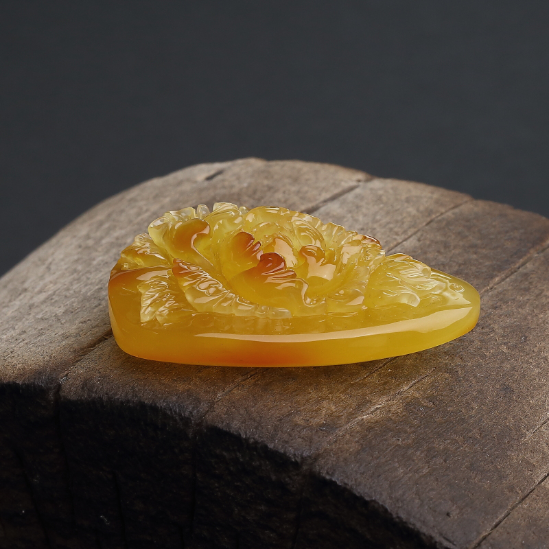 鸡油黄蜜蜡牡丹花吊坠-红掌柜