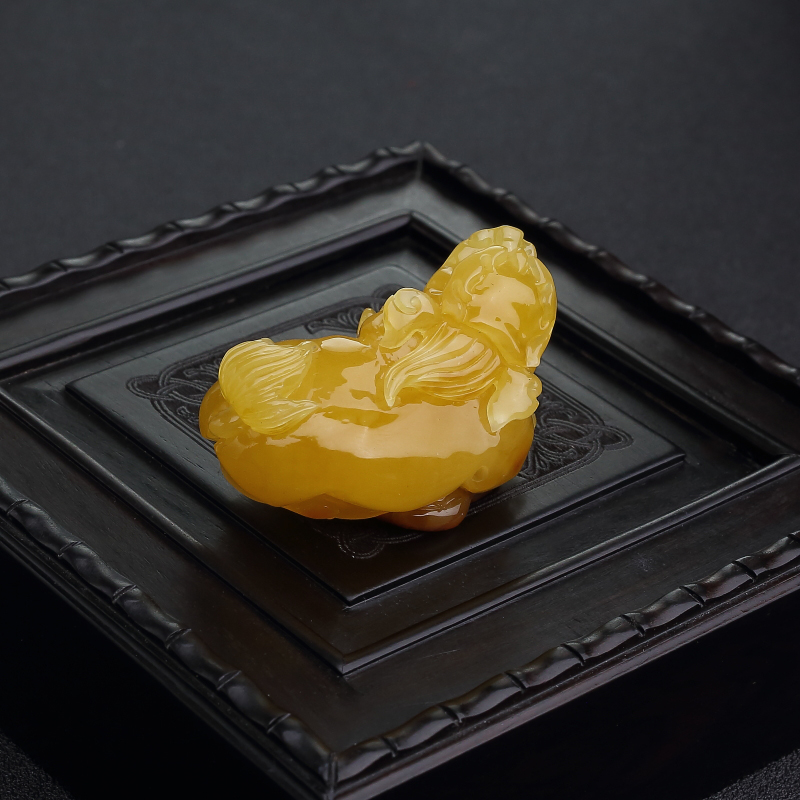 波罗的海天然带皮鸡油黄蜜蜡吊坠-红掌柜