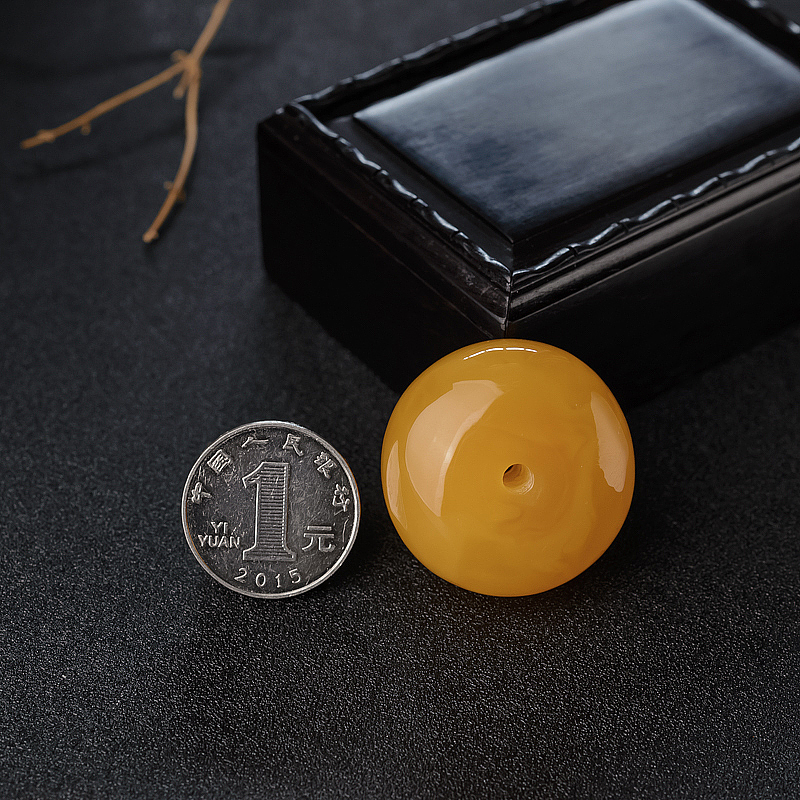 鸡油黄蜜蜡吊坠-红掌柜