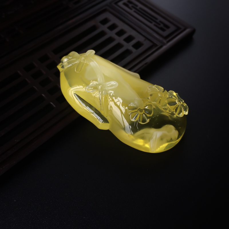 波罗的海金包蜜蜜蜡旗袍吊坠-红掌柜