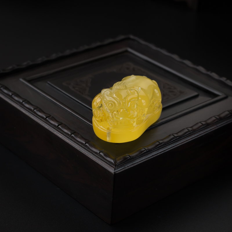 金包蜜柠檬黄蜜蜡貔貅吊坠 - 红掌柜