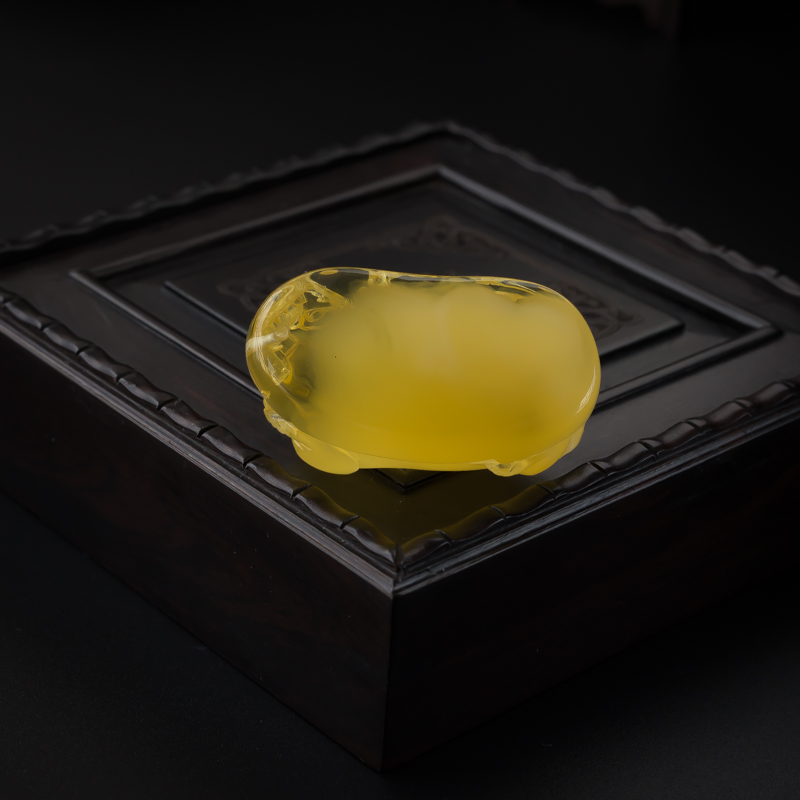 金包蜜柠檬黄蜜蜡貔貅吊坠 - 红掌柜