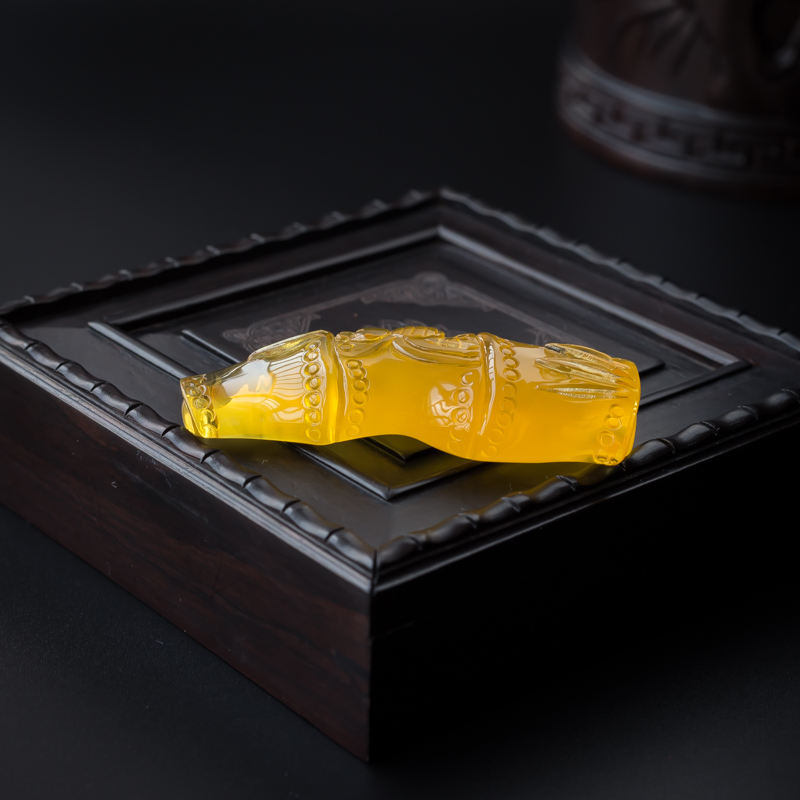 波罗的海蜜蜡知足常乐吊坠 - 红掌柜