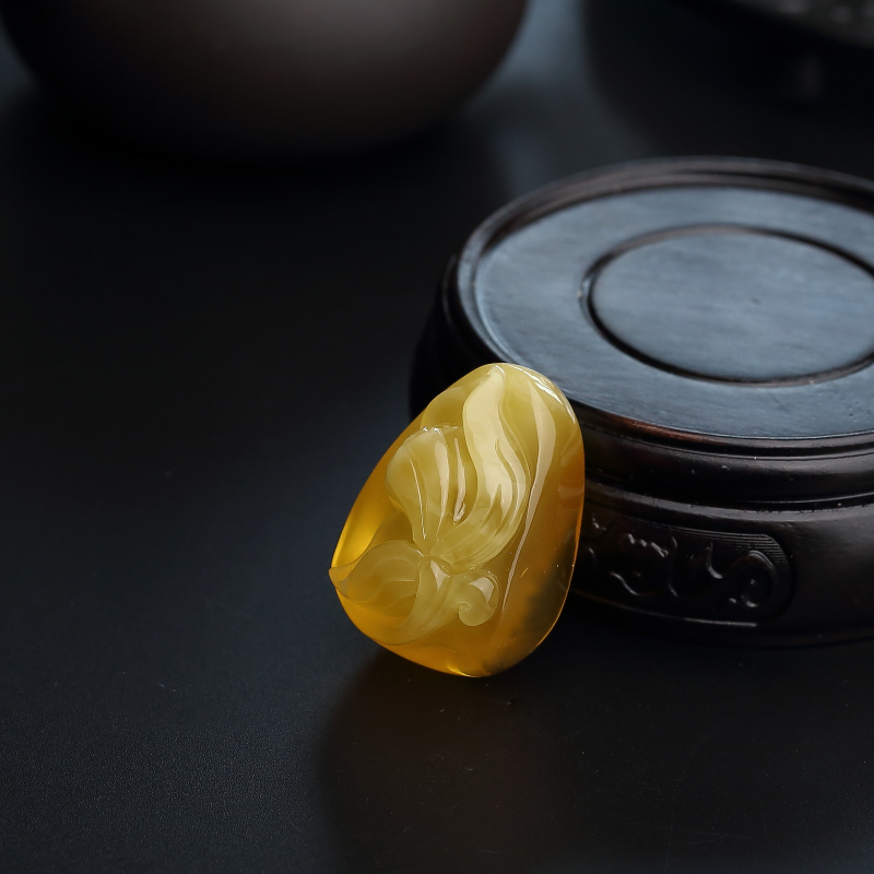 波罗的海鸡油黄蜜蜡一品清廉吊坠-红掌柜