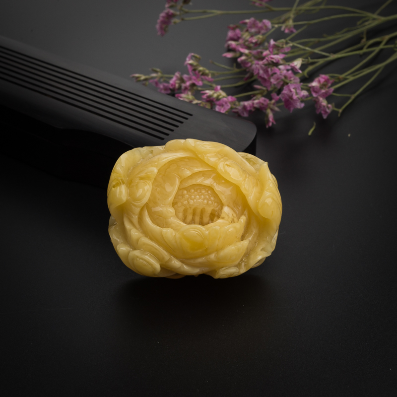 黄白蜜蜜蜡牡丹花吊坠-红掌柜