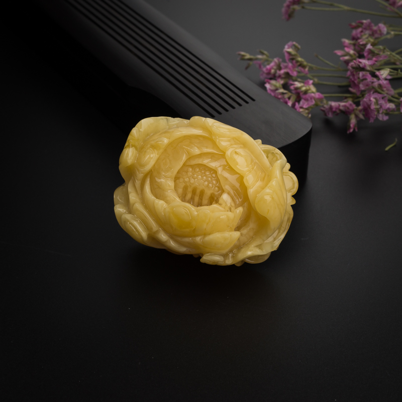 黄白蜜牡丹花吊坠-红掌柜