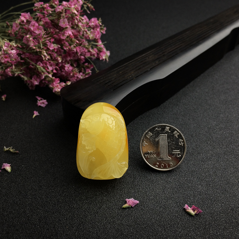 天然波罗的海鸡油黄蜜蜡鱼吊坠 - 红掌柜