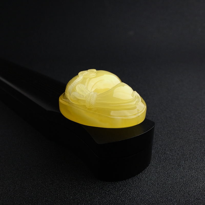 波罗的海鸡油黄蜜蜡钱袋吊坠 - 红掌柜