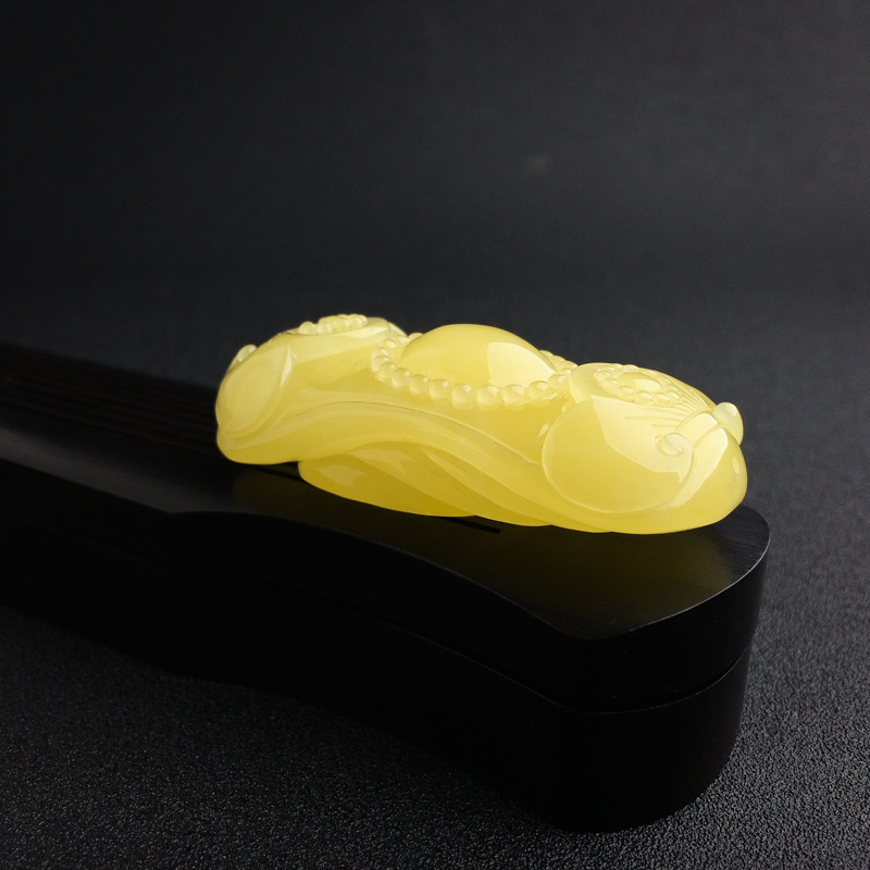 波罗的海满蜜鸡油黄蜜蜡如意吊坠 - 红掌柜