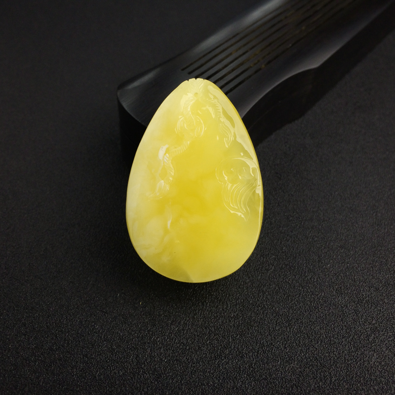 鸡油黄蜜蜡连年有余-红掌柜