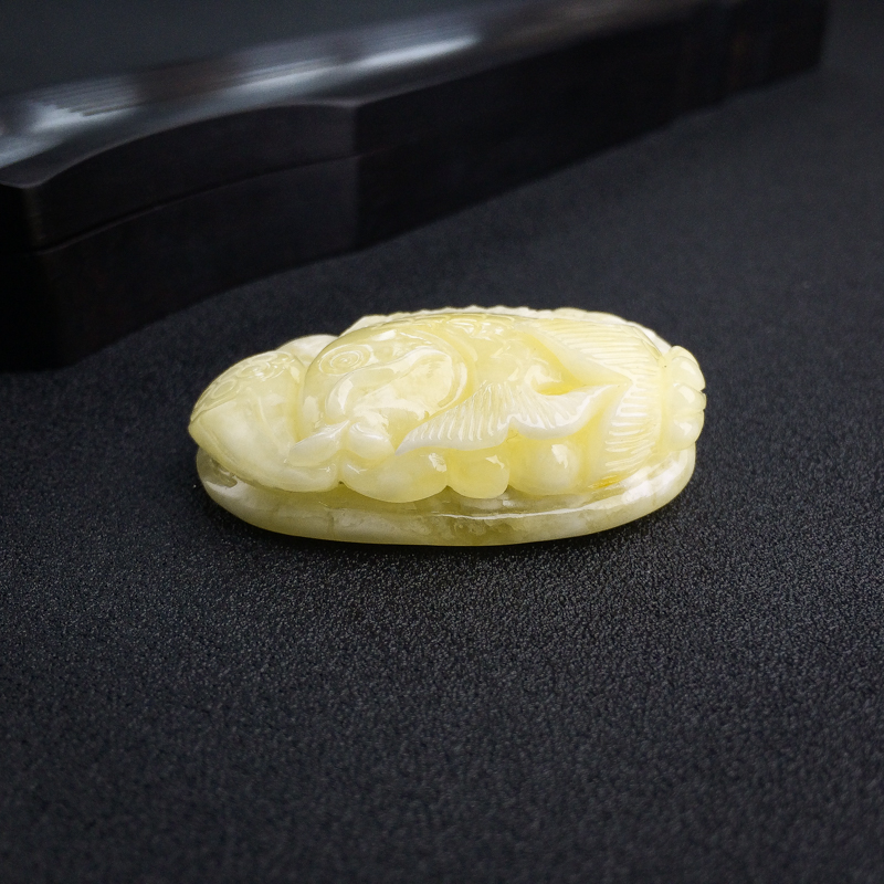 蜜蜡连年有余吊坠-红掌柜