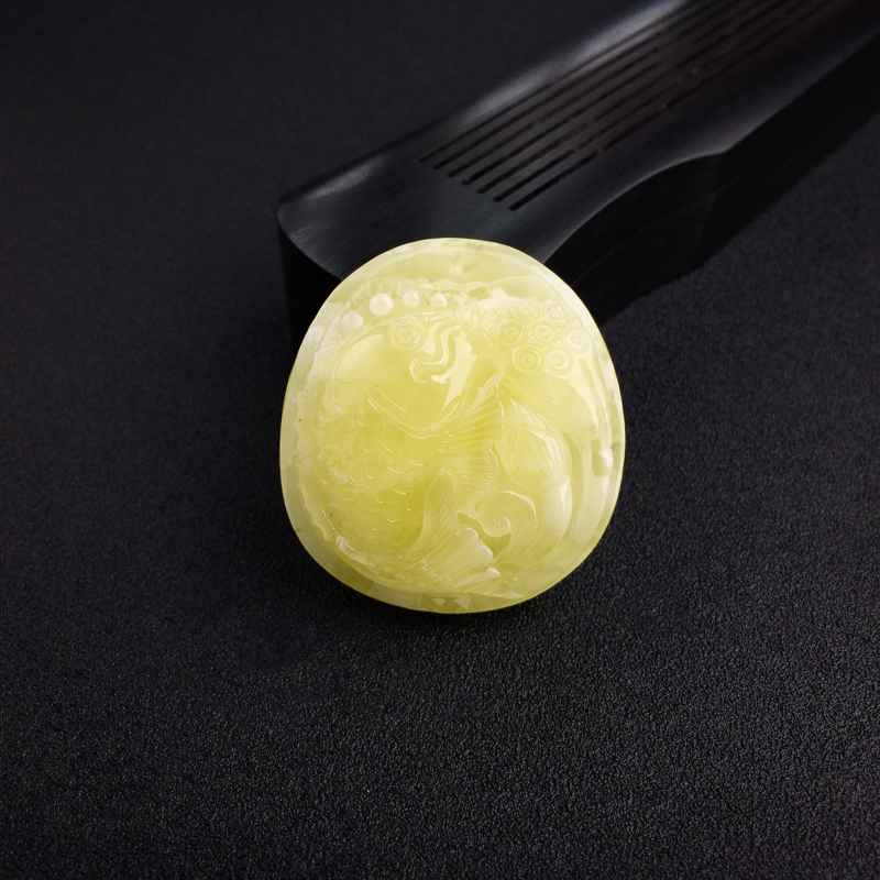 柠檬黄白花蜜连年有余吊坠-红掌柜