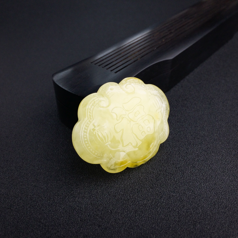 俏色白花蜜吊坠-红掌柜