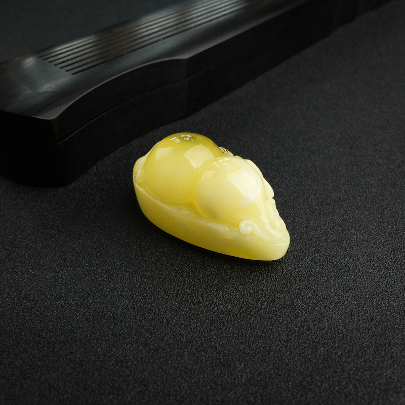 白花蜜葫芦吊坠-红掌柜