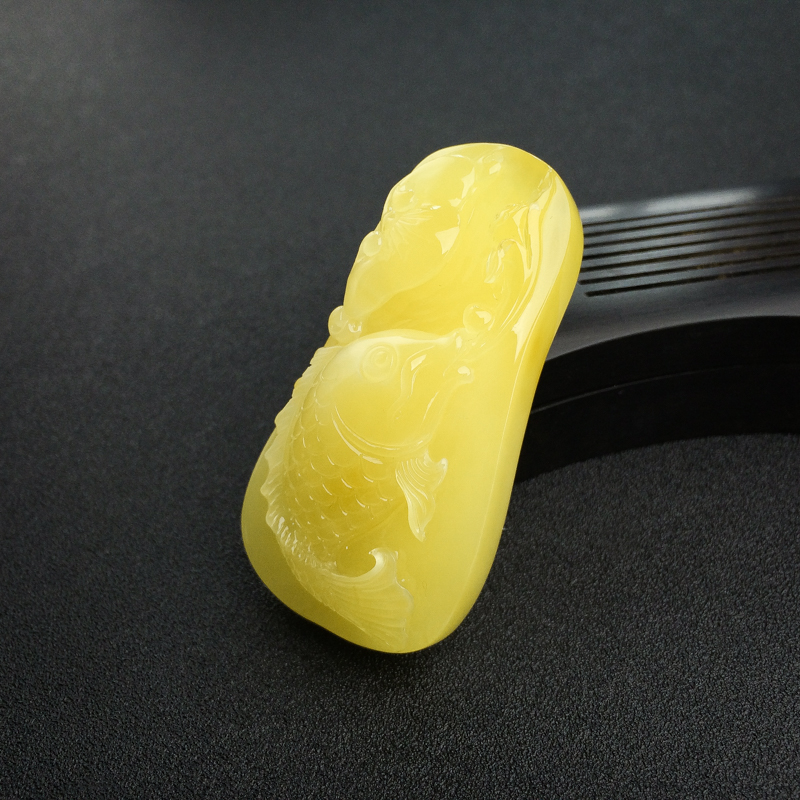 天然鸡油黄蜜蜡连年有余挂件 - 红掌柜